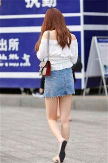 两女一母同乐